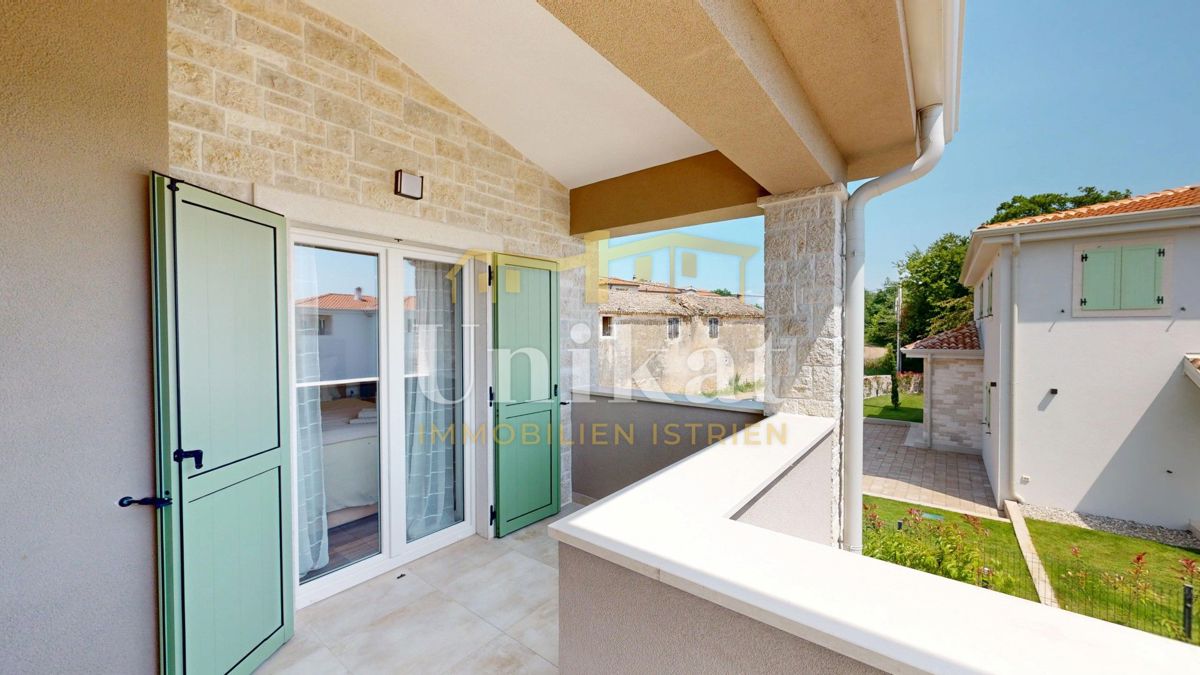 Hiša blizu Vižinade - vrt, bazen, 4 spalnice